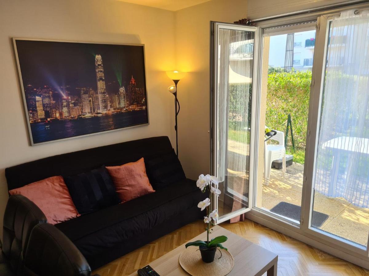 Appartement Avec Rez De Jardin A Disneyland Montevrain Ngoại thất bức ảnh