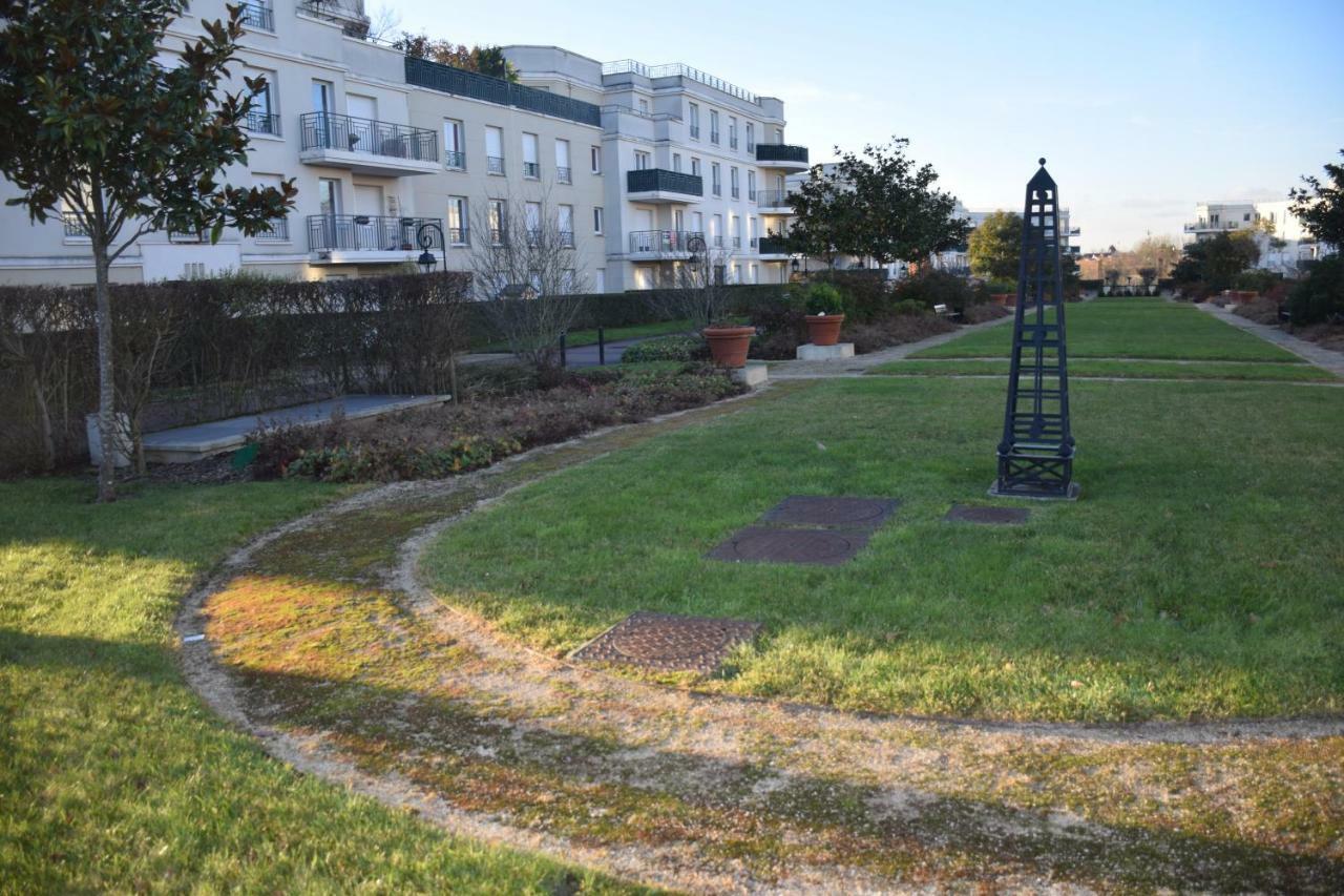 Appartement Avec Rez De Jardin A Disneyland Montevrain Ngoại thất bức ảnh