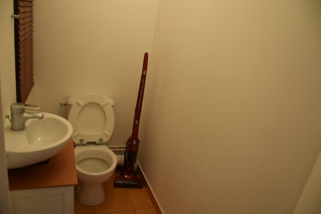 Appartement Avec Rez De Jardin A Disneyland Montevrain Ngoại thất bức ảnh