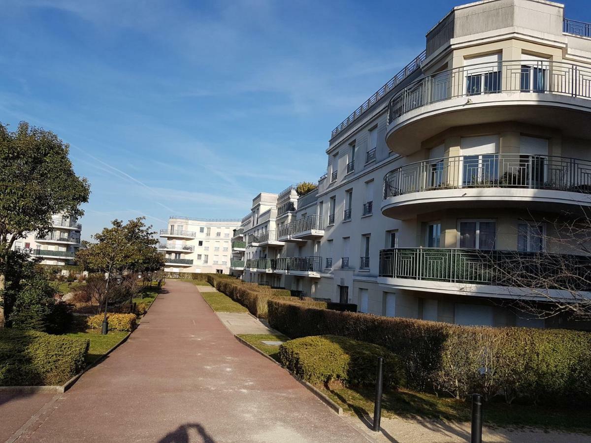 Appartement Avec Rez De Jardin A Disneyland Montevrain Ngoại thất bức ảnh