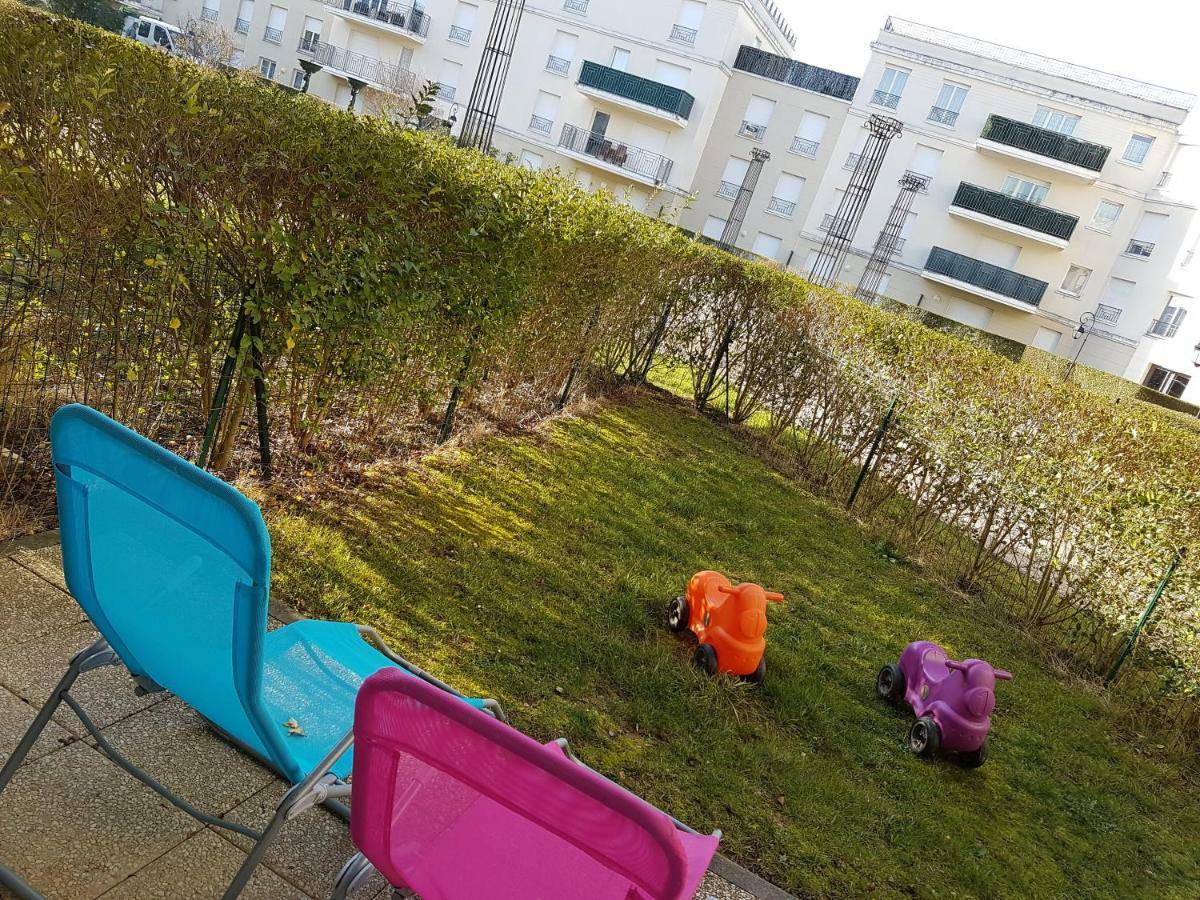 Appartement Avec Rez De Jardin A Disneyland Montevrain Ngoại thất bức ảnh